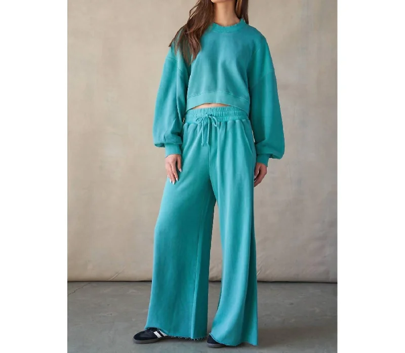 tailored pants business -Remy Wide Oversized Sweatpant In Kelly Green